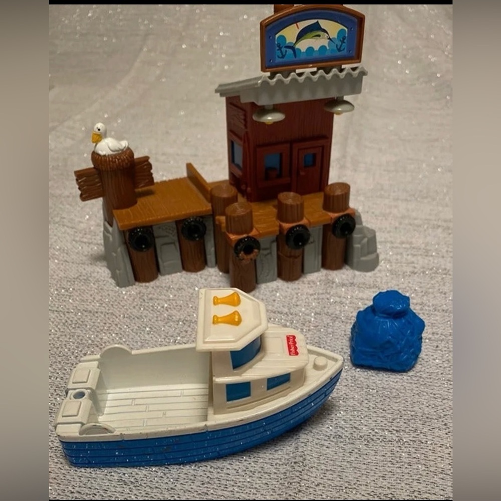 Geo Trax Portside Fishing Pier & Seaplane Fueling Station